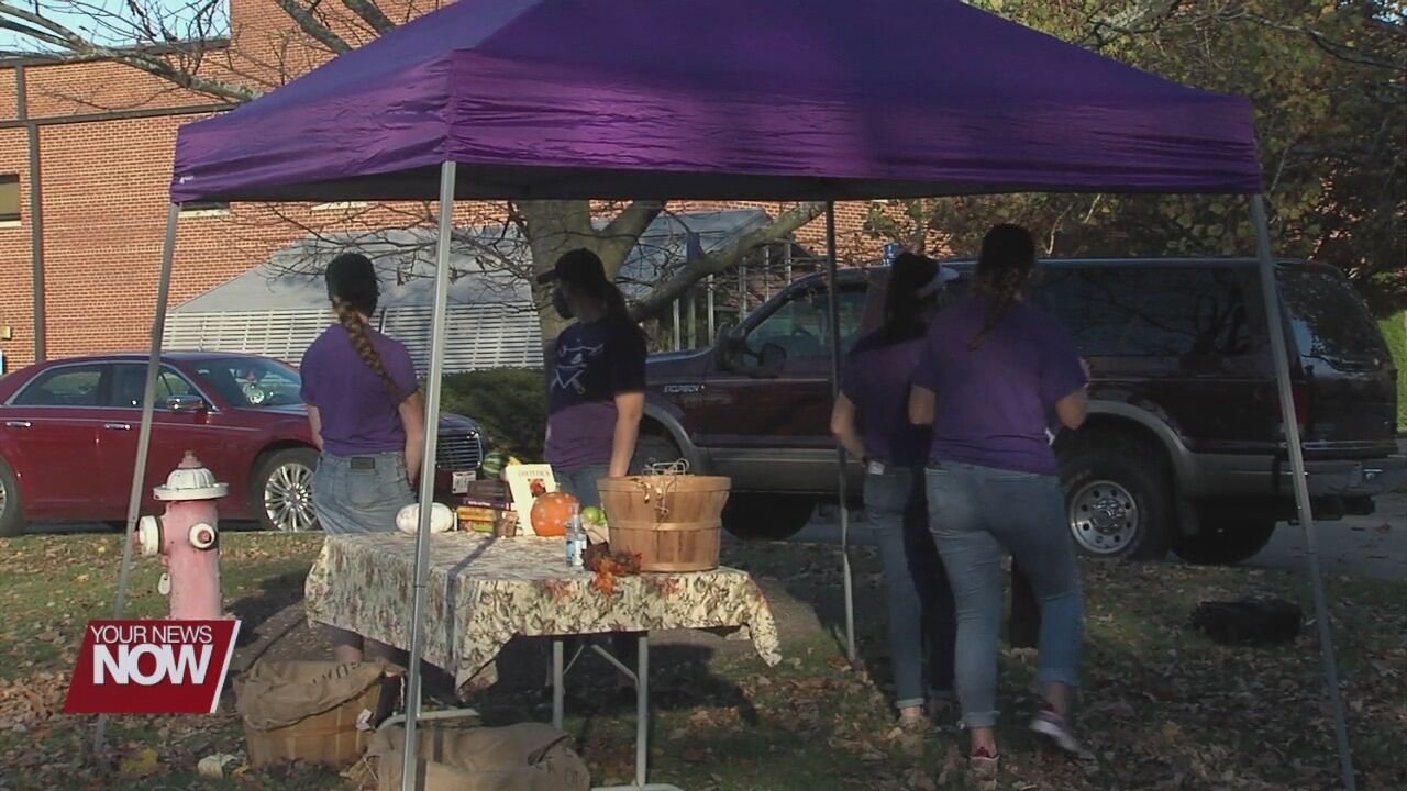 Bluffton University Nutrition Association provides harvest dinner for families